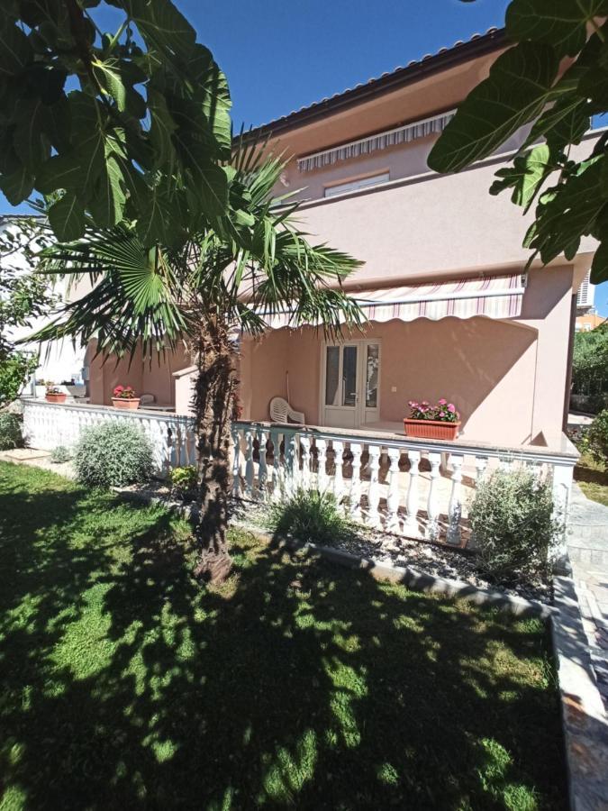 Apartmani Vesna Крк Экстерьер фото