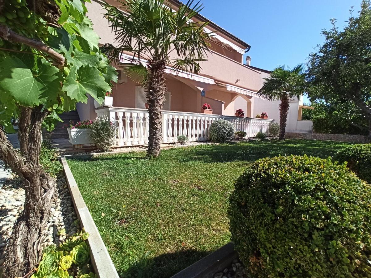 Apartmani Vesna Крк Экстерьер фото