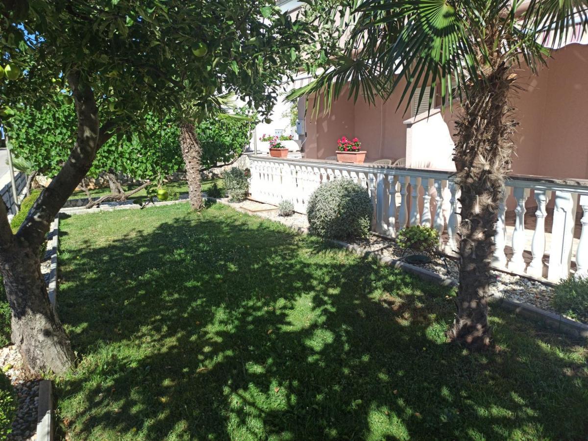 Apartmani Vesna Крк Экстерьер фото