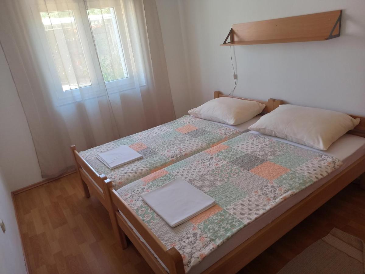 Apartmani Vesna Крк Экстерьер фото