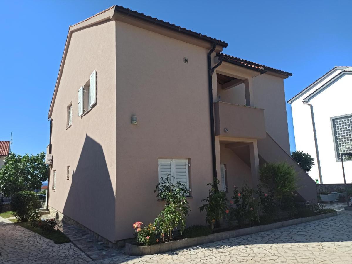 Apartmani Vesna Крк Экстерьер фото