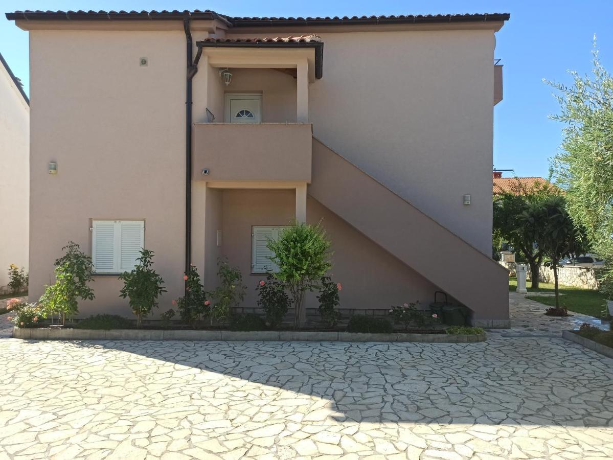 Apartmani Vesna Крк Экстерьер фото