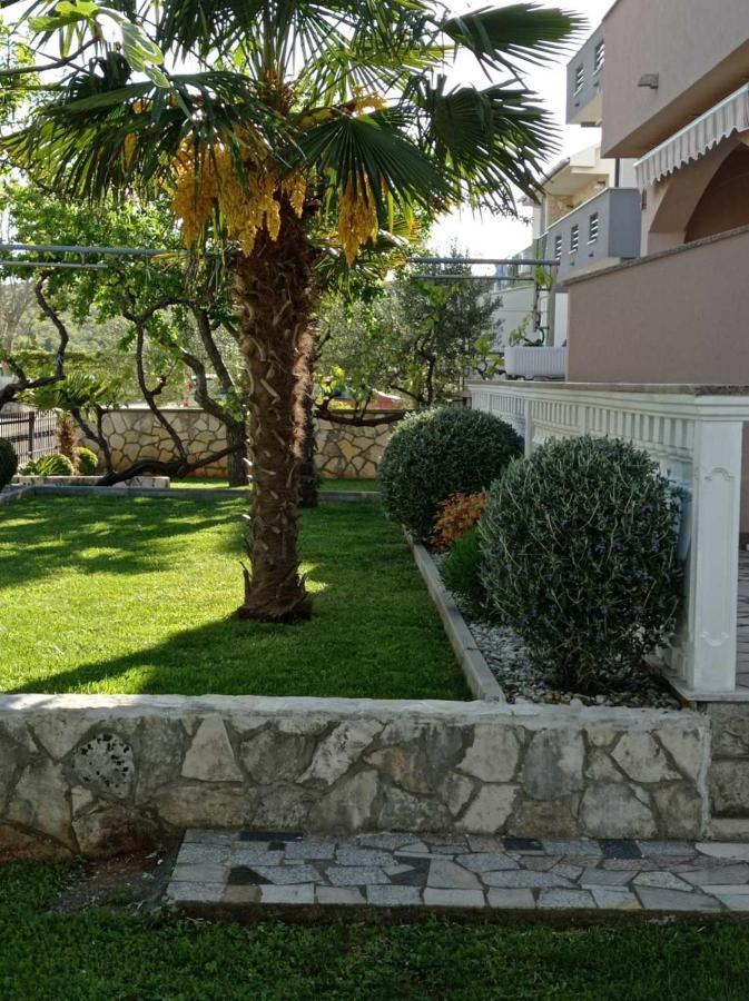 Apartmani Vesna Крк Экстерьер фото